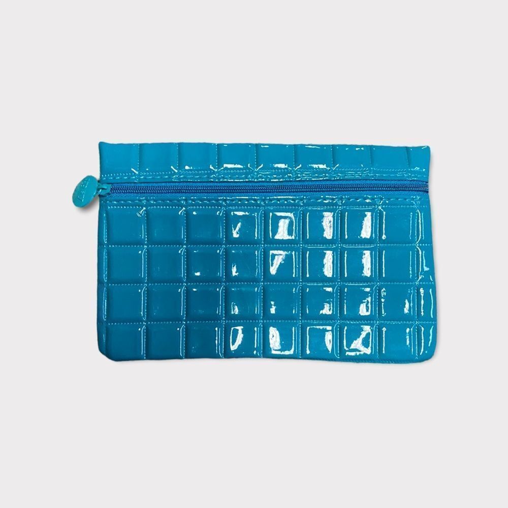 𝅺3/$15 | Blue Ipsy Bag